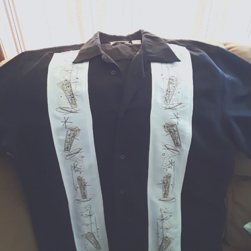 Selling a large size Cubavera shirt that is black
